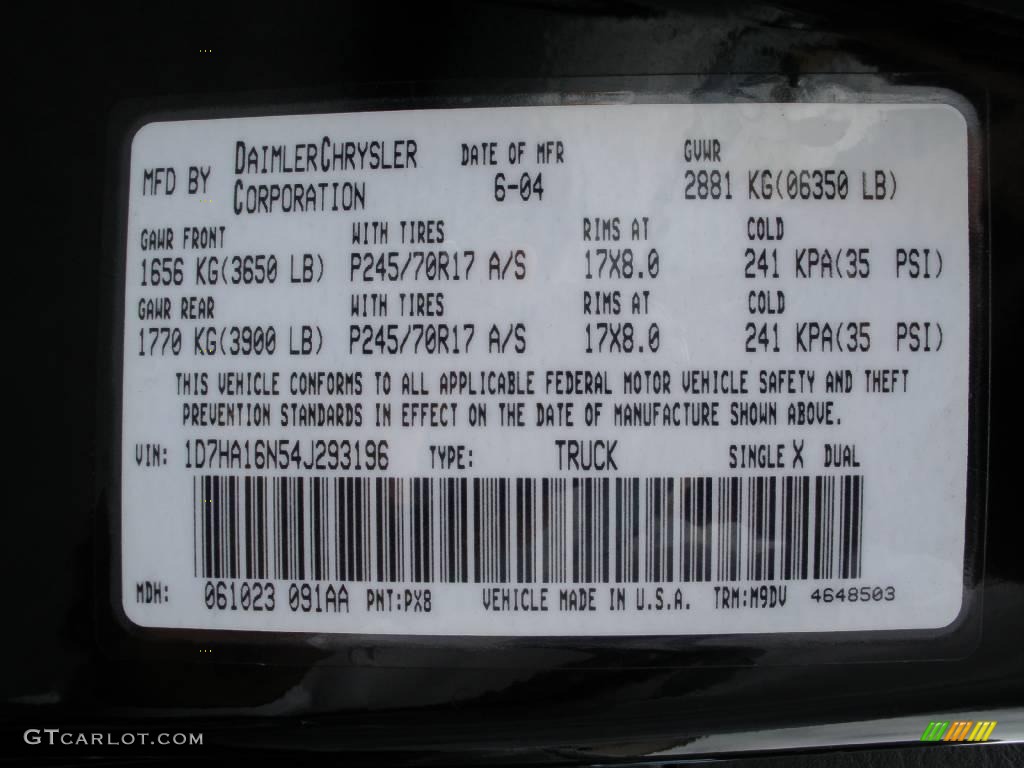 2004 Ram 1500 SLT Regular Cab - Black / Dark Slate Gray photo #25