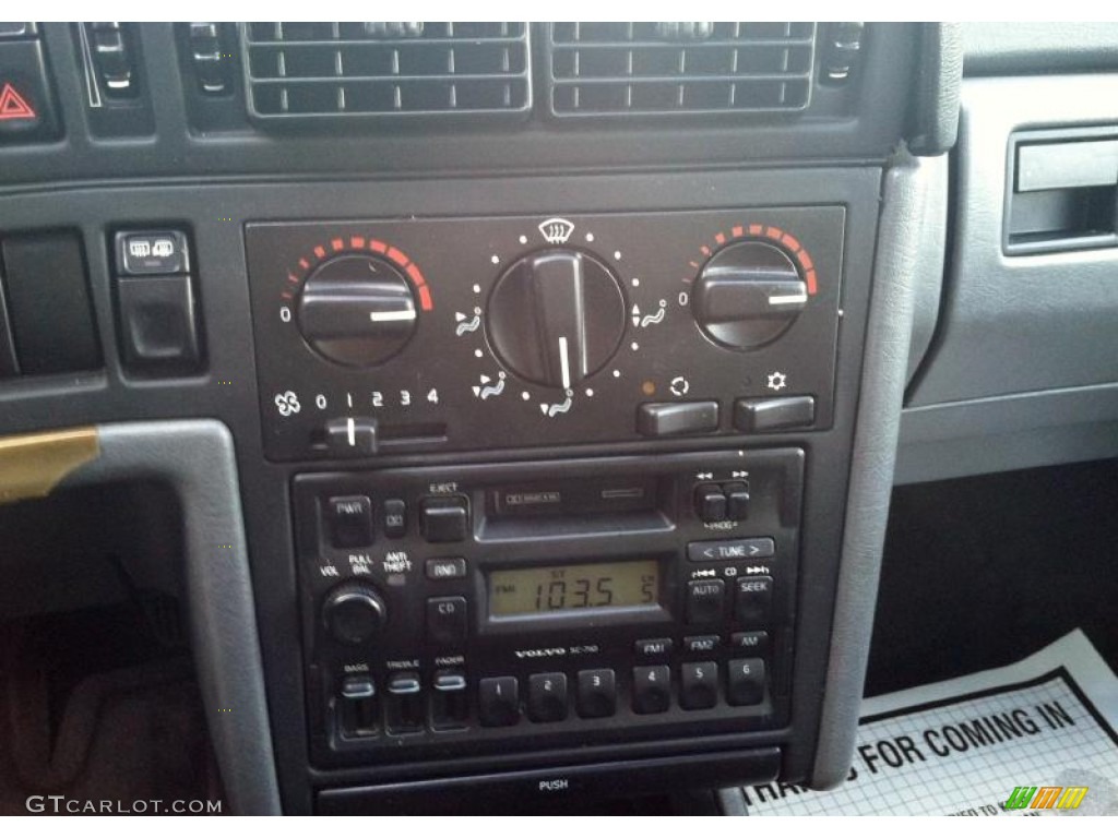 1996 Volvo 850 Sedan Controls Photos