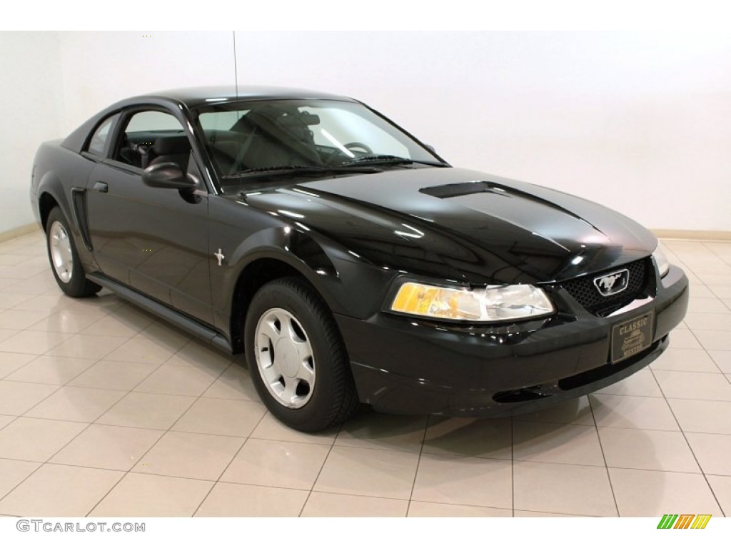 2000 Mustang V6 Coupe - Black / Dark Charcoal photo #1