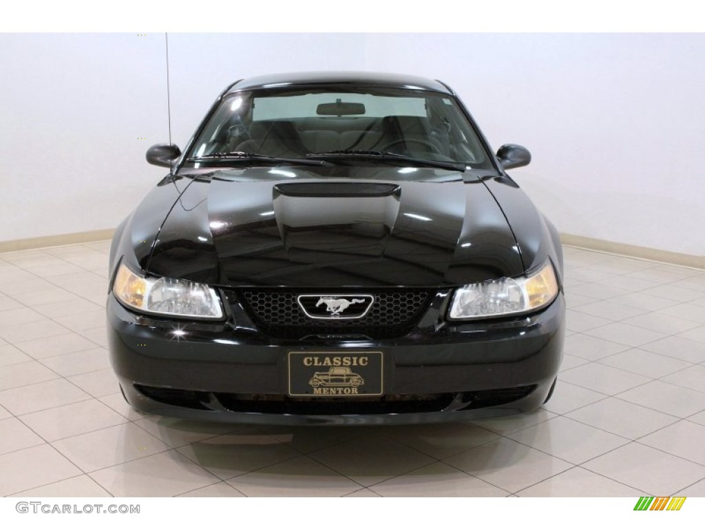 2000 Mustang V6 Coupe - Black / Dark Charcoal photo #3