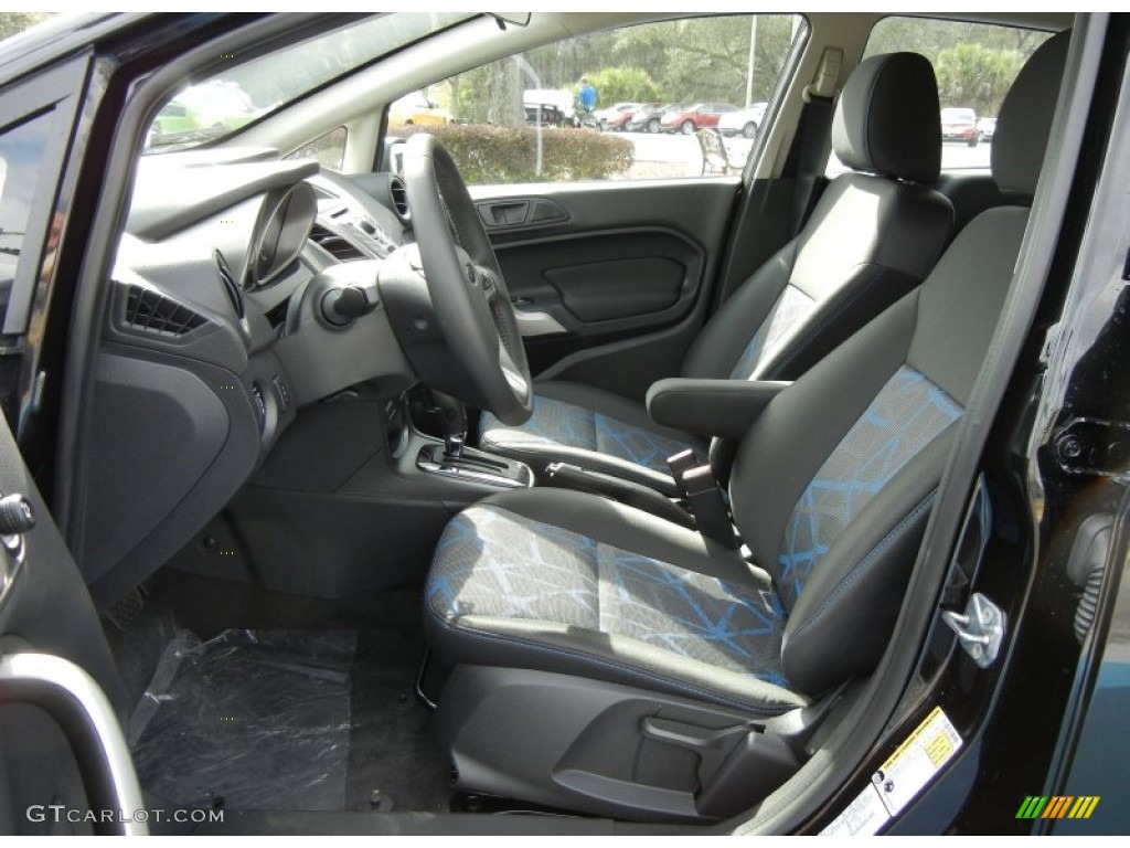 2013 Ford Fiesta SE Hatchback Front Seat Photo #74074454