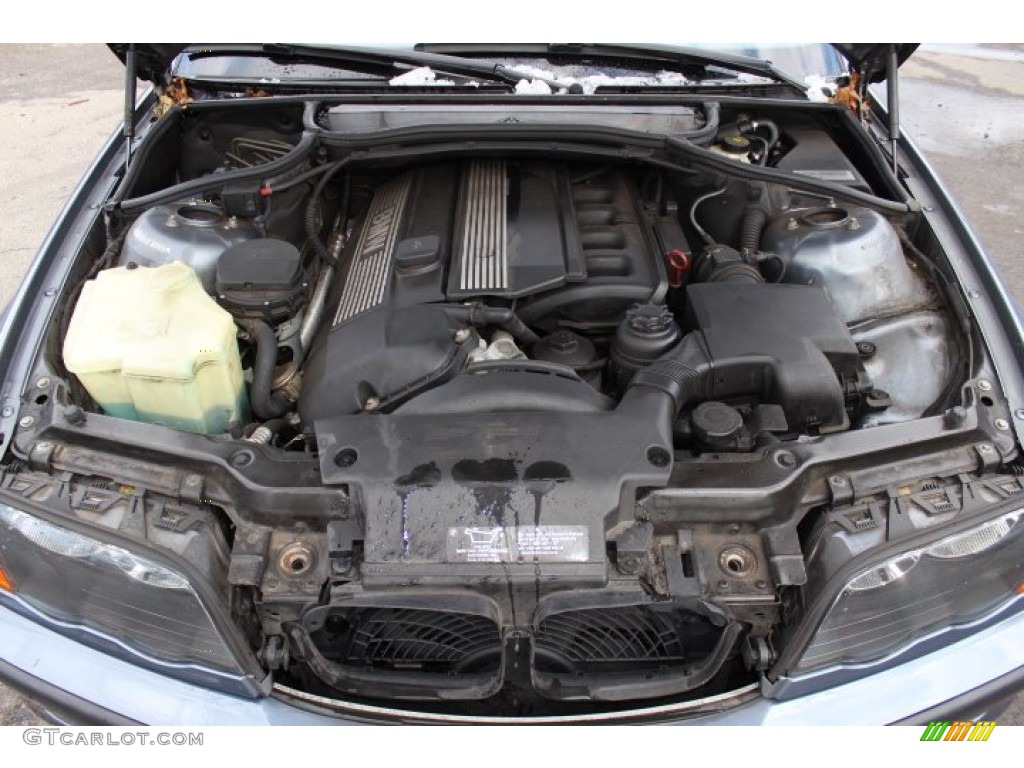 2000 BMW 3 Series 323i Wagon Engine Photos