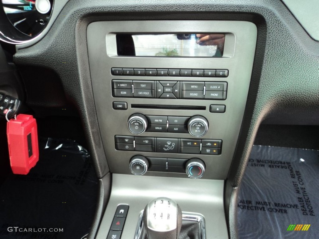 2010 Ford Mustang V6 Coupe Controls Photo #74076422