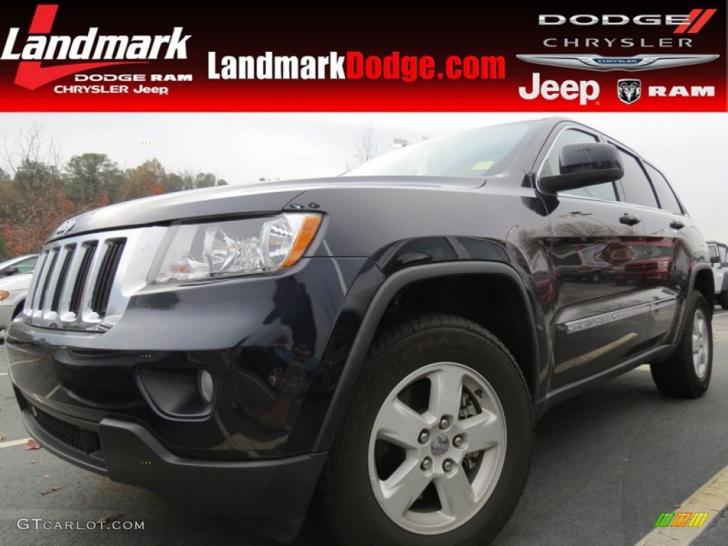 2011 Grand Cherokee Laredo - Brilliant Black Crystal Pearl / Black photo #1