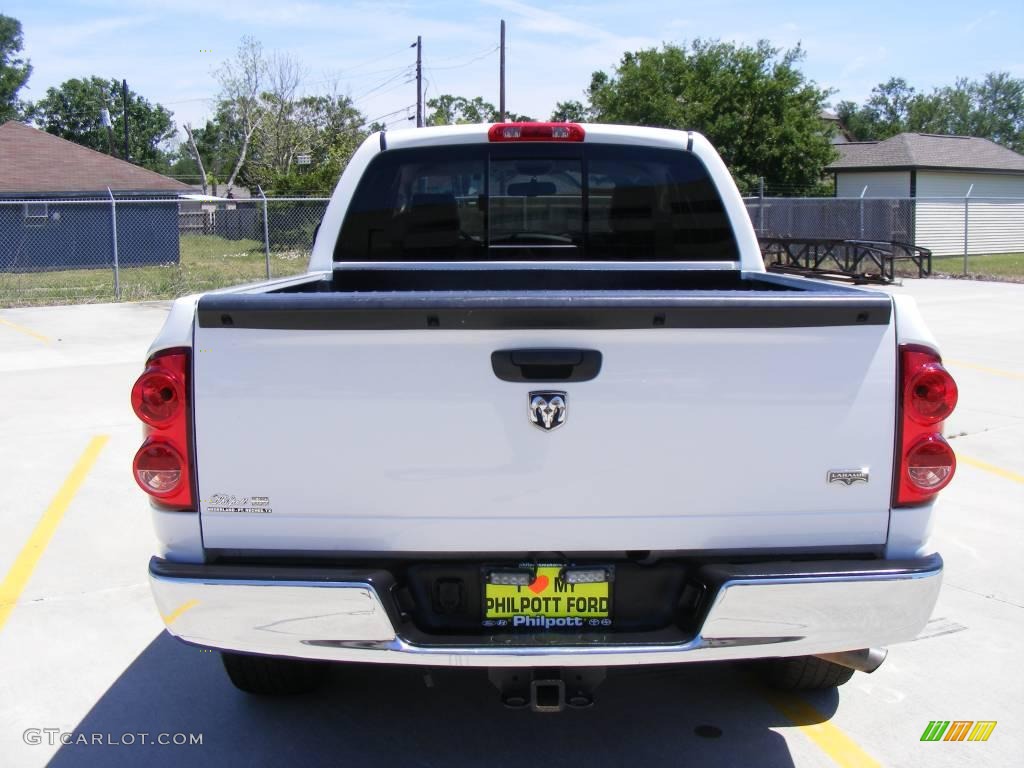 2007 Ram 1500 Laramie Quad Cab - Bright White / Khaki Beige photo #7