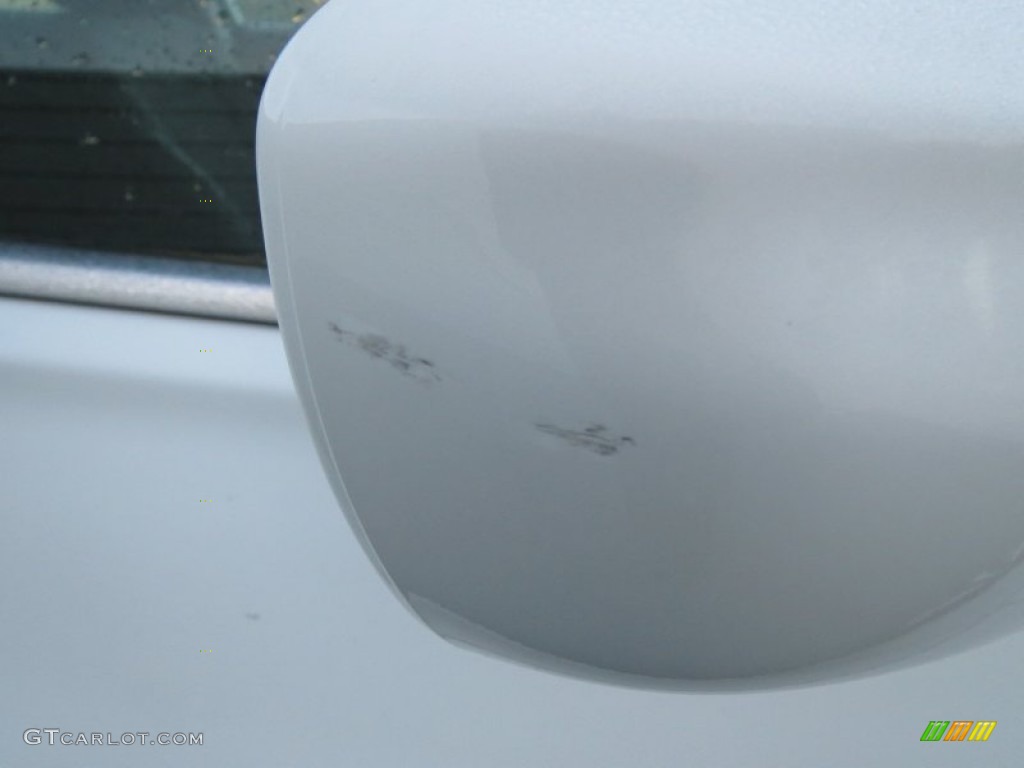 2011 Sonata SE - Shimmering White / Black photo #15