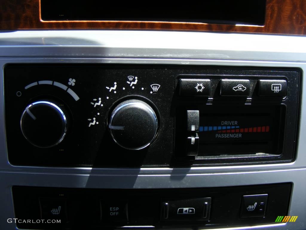 2007 Ram 1500 Laramie Quad Cab - Bright White / Khaki Beige photo #46