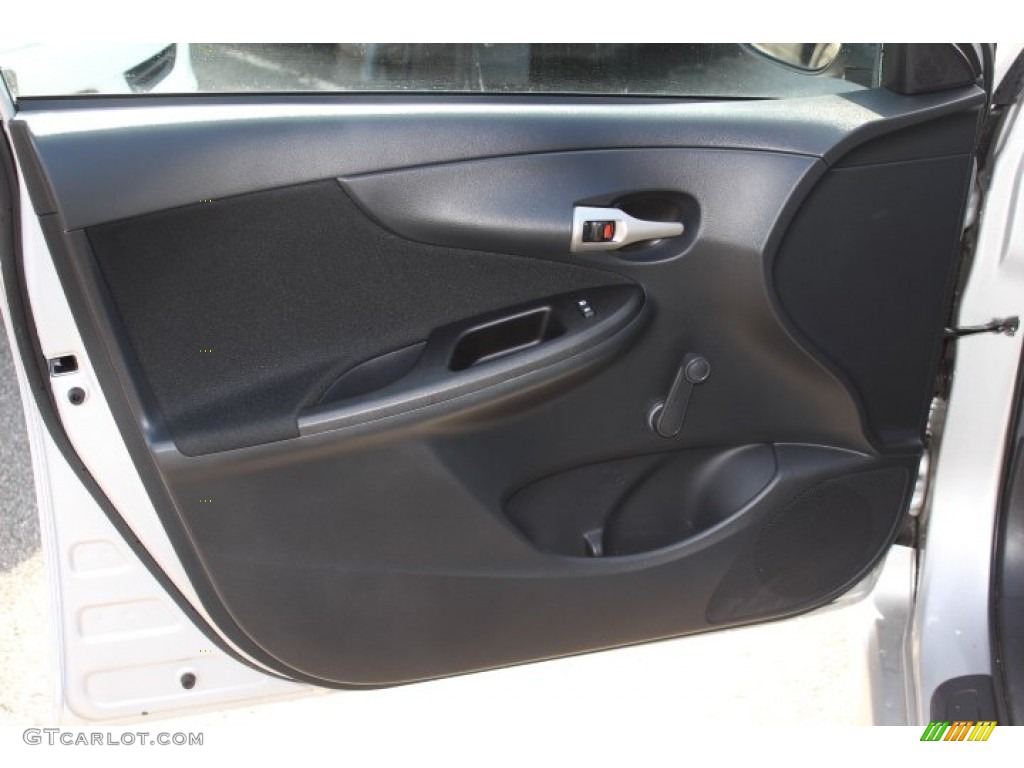 2009 Toyota Corolla S Dark Charcoal Door Panel Photo #74080145