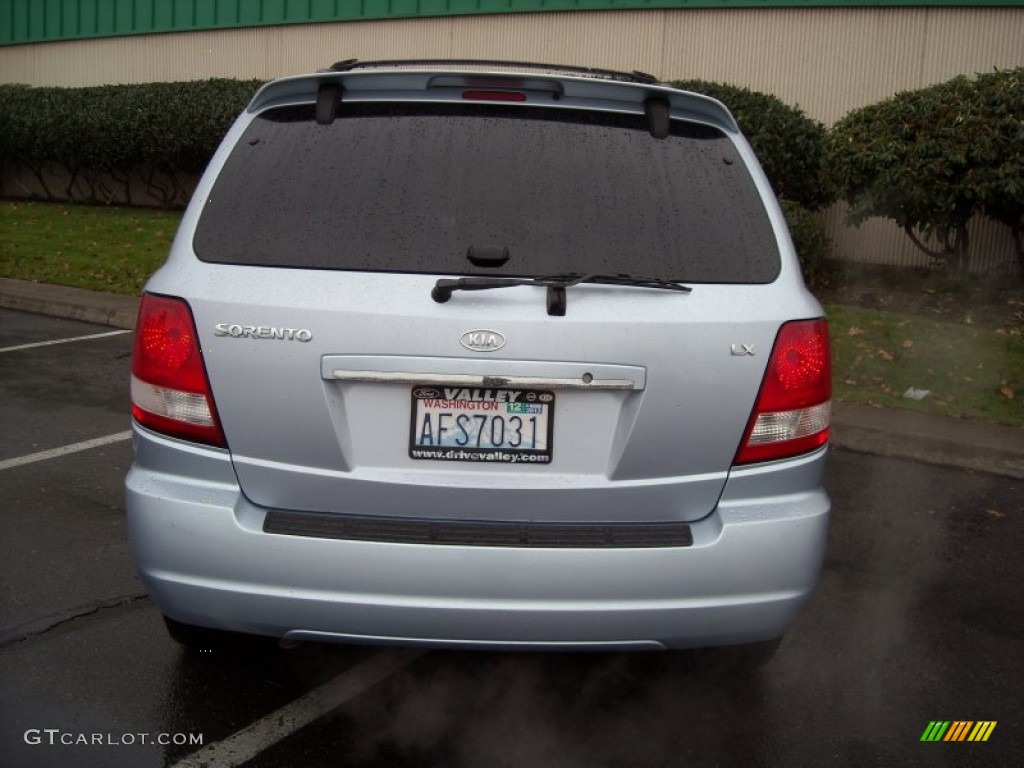 2005 Sorento LX 4WD - Ice Blue Metallic / Gray photo #7