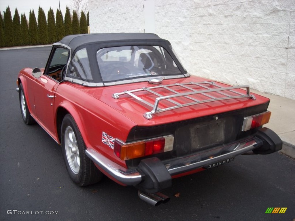 Pimento Red 1976 Triumph TR6 Roadster Exterior Photo #74081591