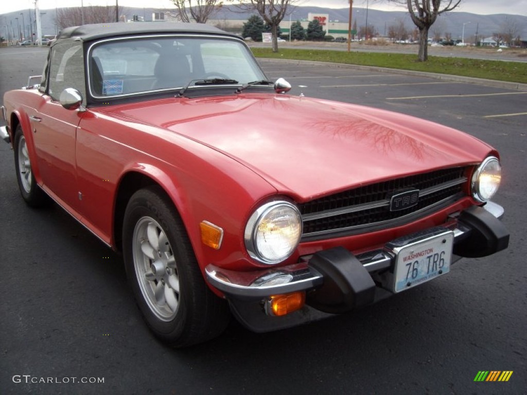 Pimento Red 1976 Triumph TR6 Roadster Exterior Photo #74081672