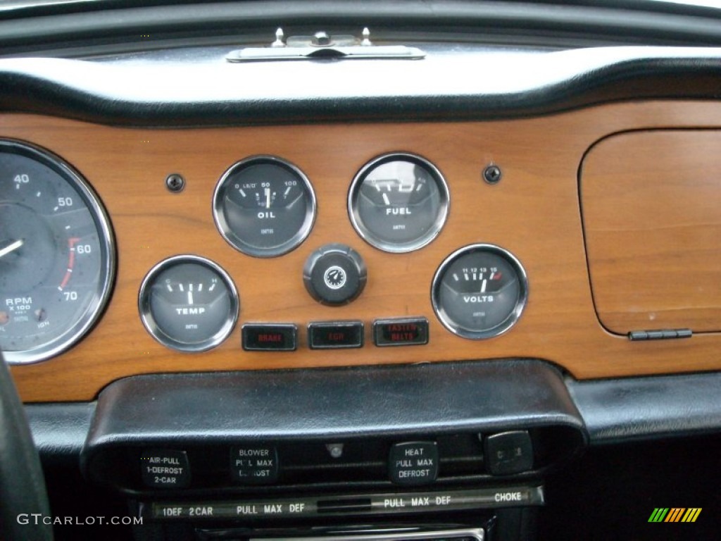 1976 Triumph TR6 Roadster Gauges Photos