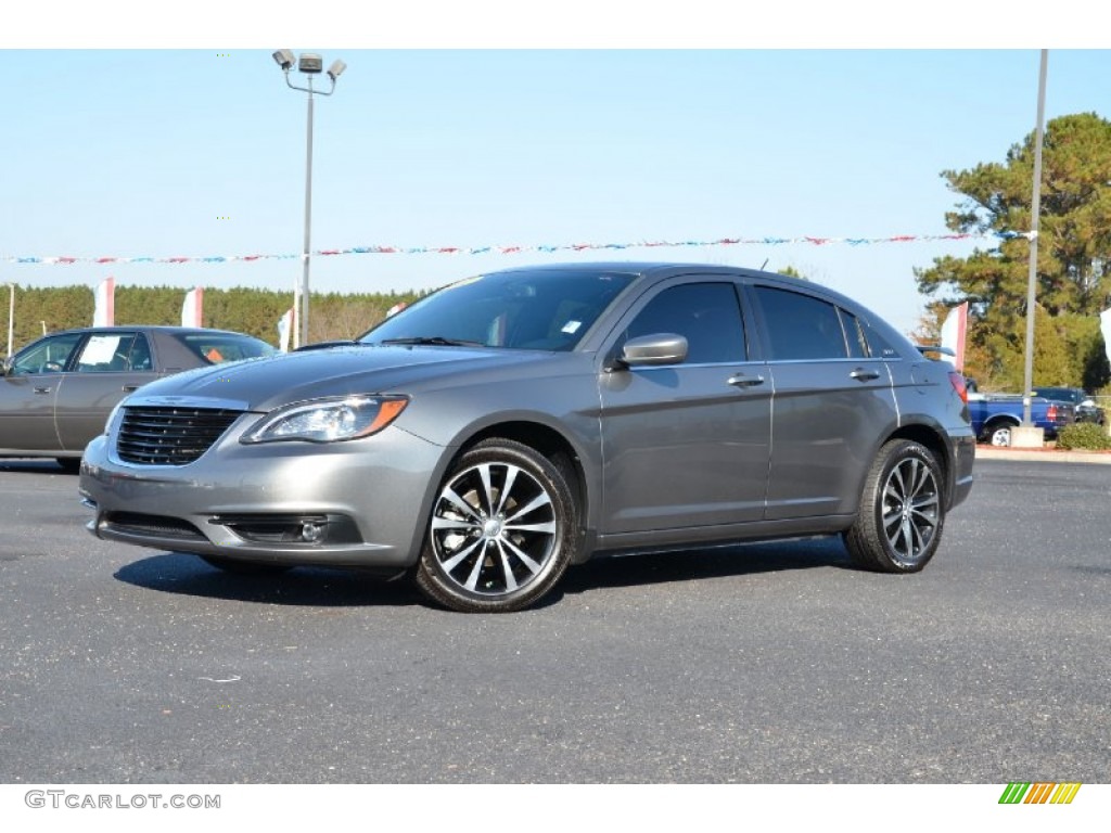 2012 200 S Sedan - Tungsten Metallic / Black photo #1