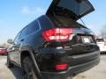 Brilliant Black Crystal Pearl - Grand Cherokee Altitude Photo No. 9