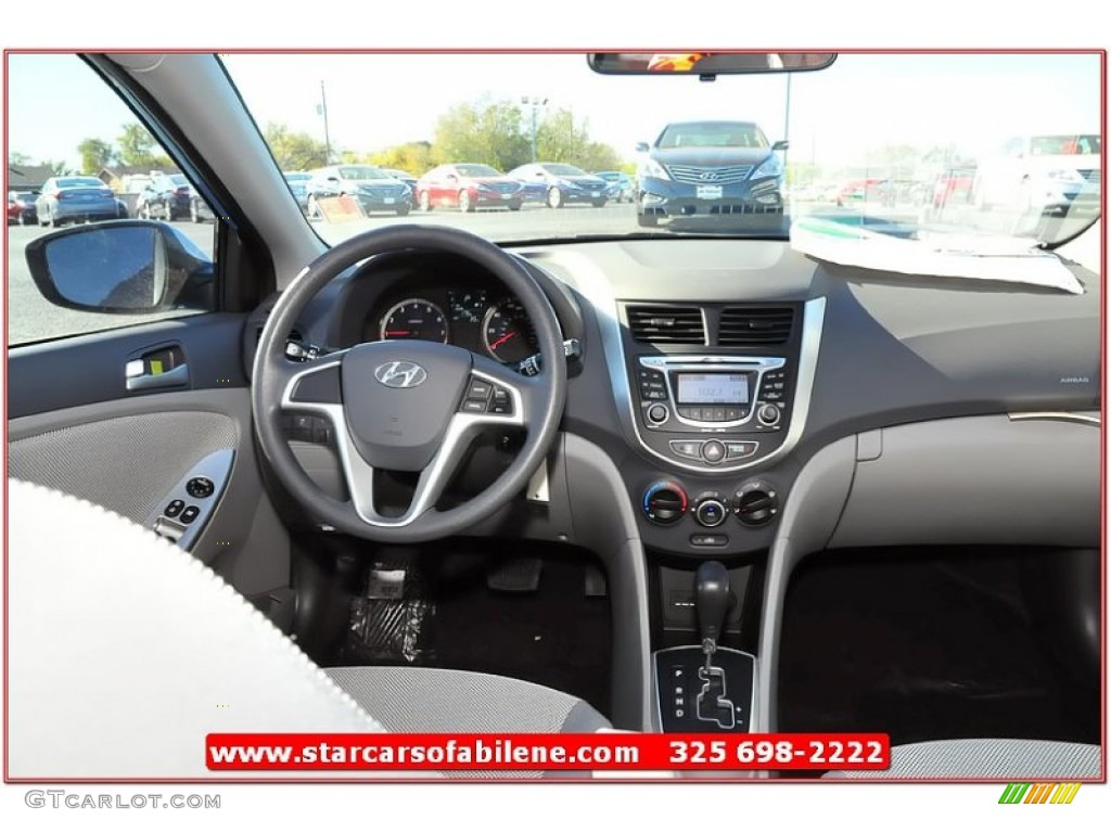 2013 Accent GS 5 Door - Clearwater Blue / Gray photo #18