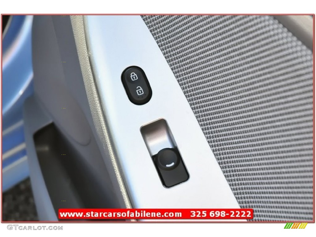 2013 Accent GS 5 Door - Clearwater Blue / Gray photo #22