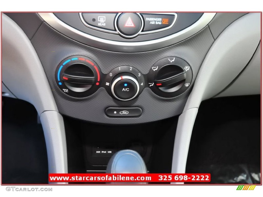 2013 Accent GS 5 Door - Clearwater Blue / Gray photo #28