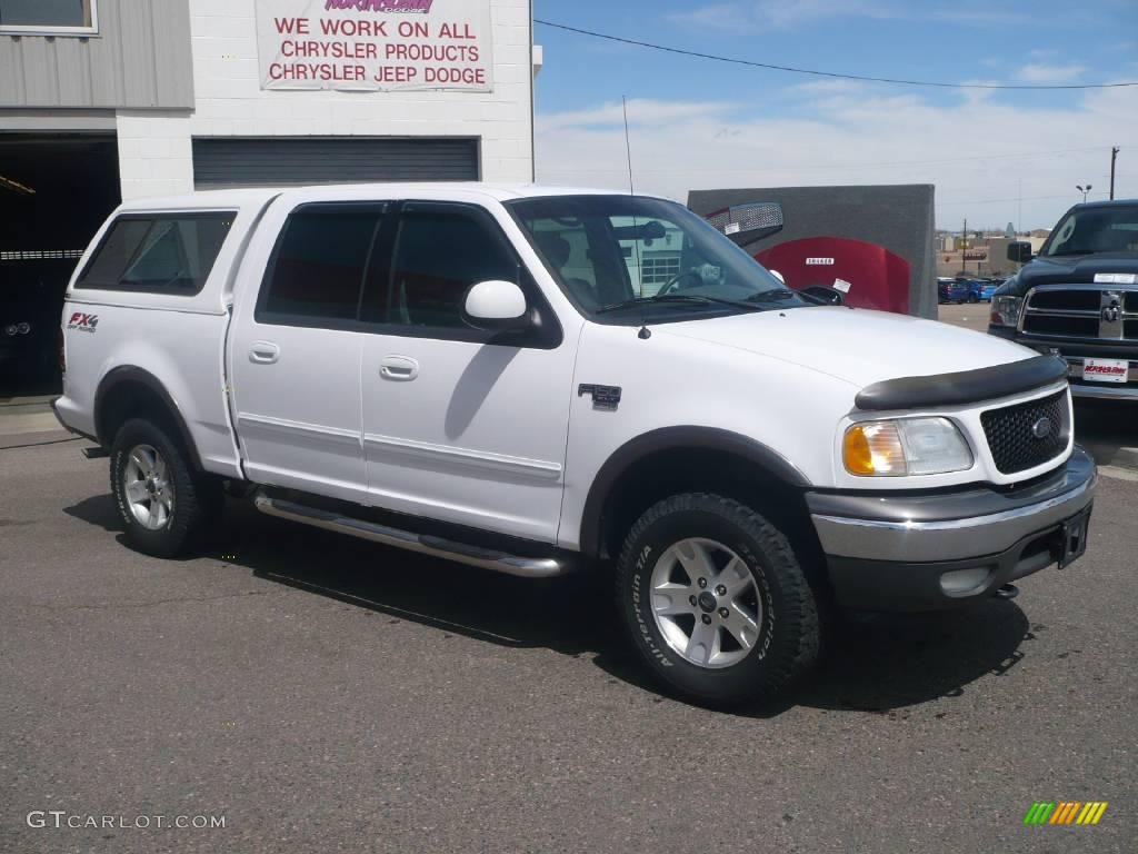 2002 F150 XLT SuperCrew 4x4 - Oxford White / Medium Graphite photo #3