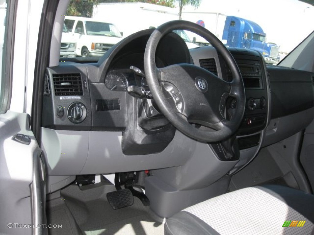 2007 Dodge Sprinter Van 3500 Cutaway Moving Truck Dashboard Photos
