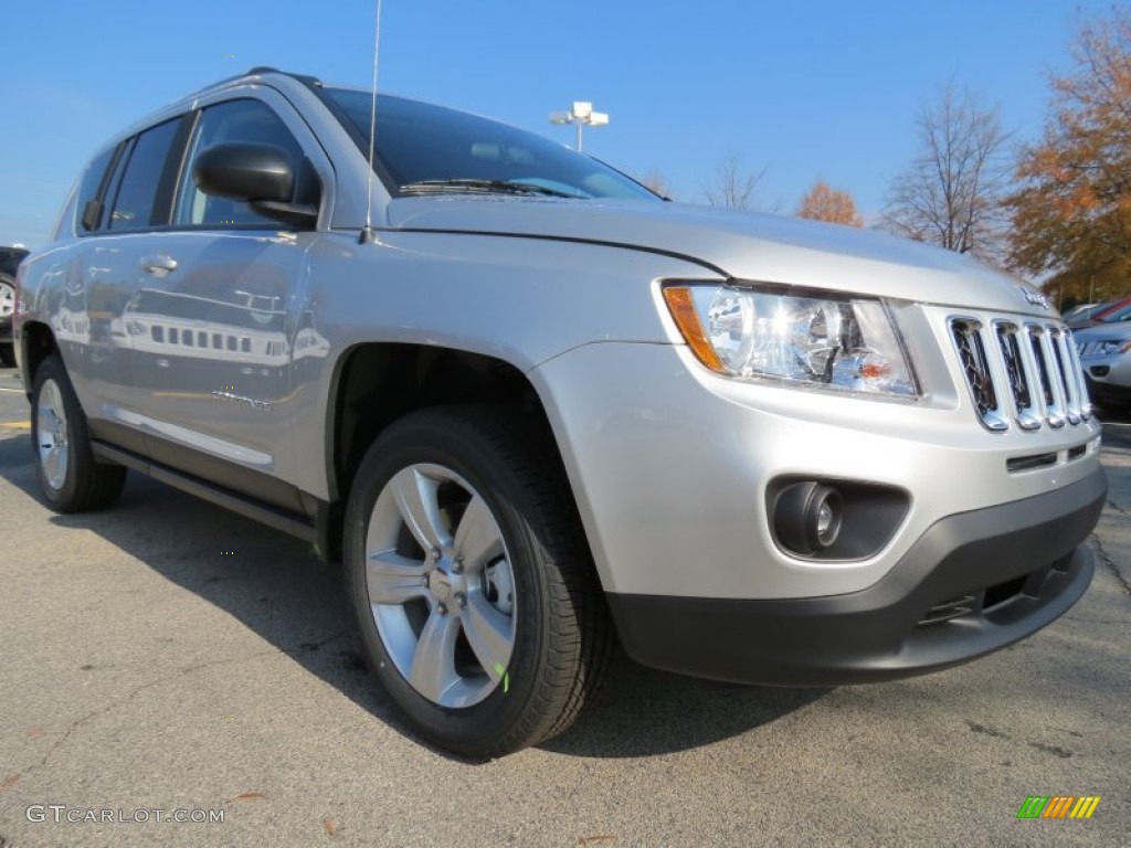 Bright Silver Metallic 2013 Jeep Compass Latitude Exterior Photo #74086610