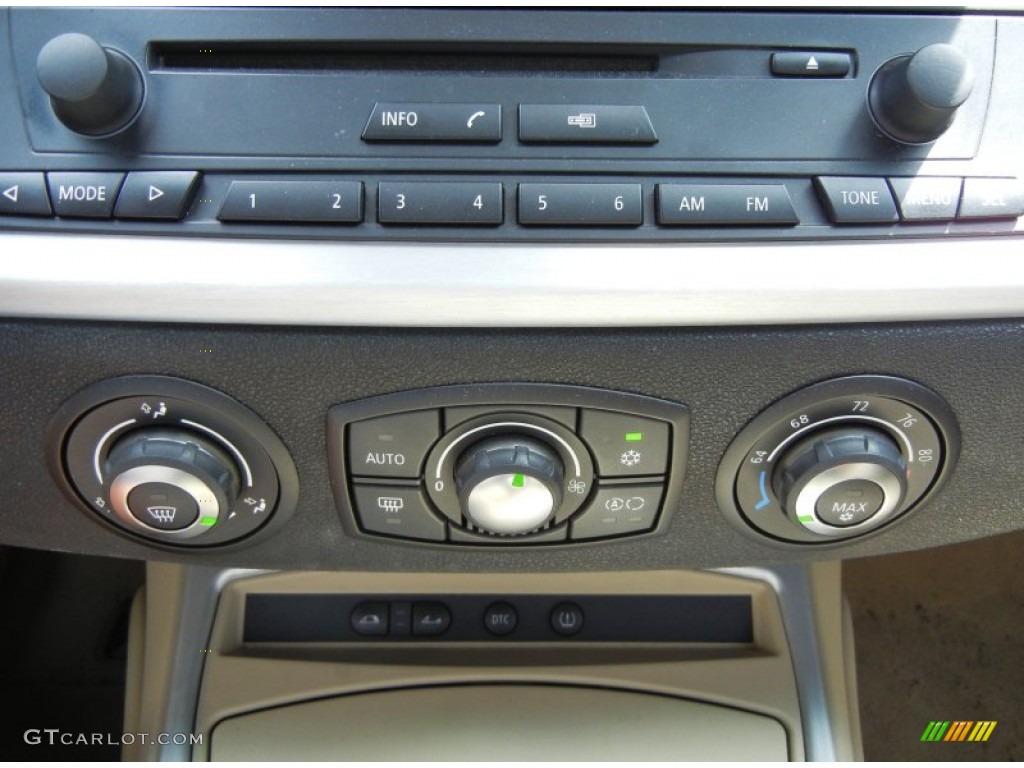2007 BMW Z4 3.0si Roadster Controls Photo #74088344