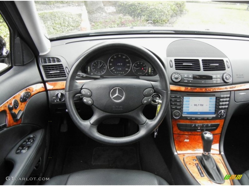 2007 Mercedes-Benz E 350 Sedan Black Steering Wheel Photo #74088842