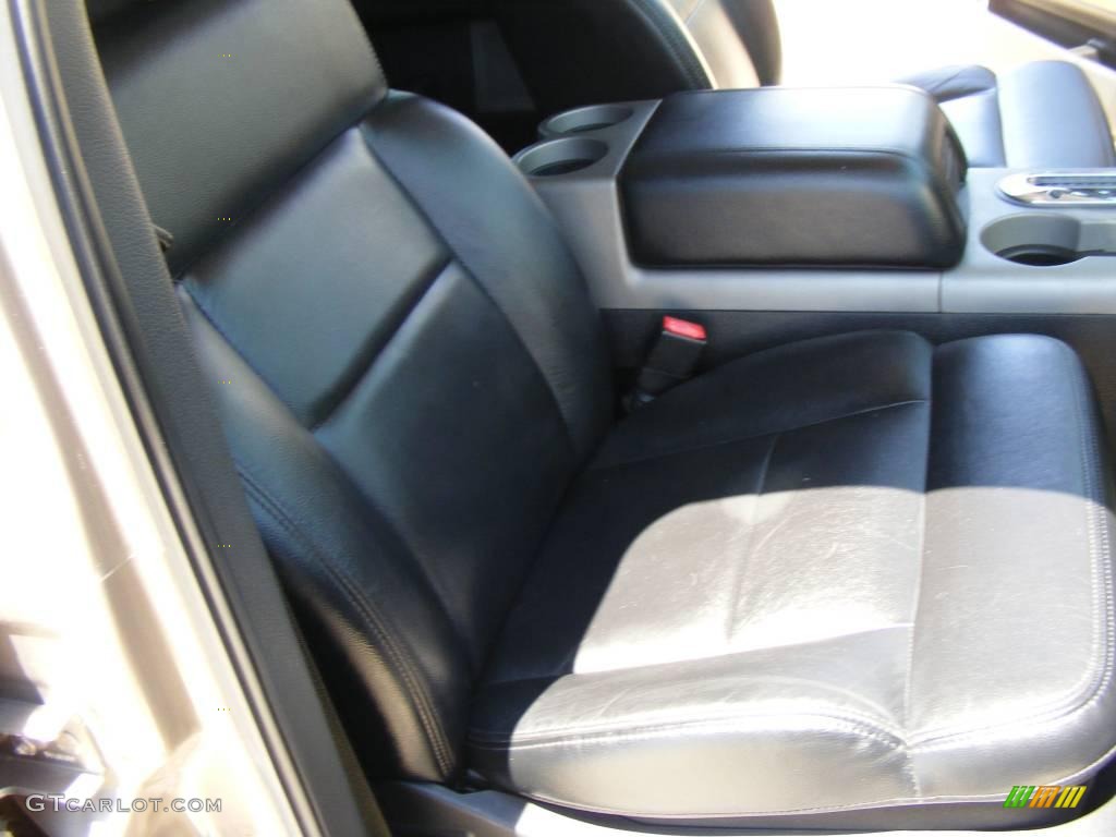 2004 F150 Lariat SuperCrew 4x4 - Arizona Beige Metallic / Black/Medium Flint photo #30
