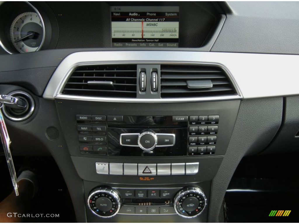 2013 Mercedes-Benz C 250 Sport Controls Photo #74090465