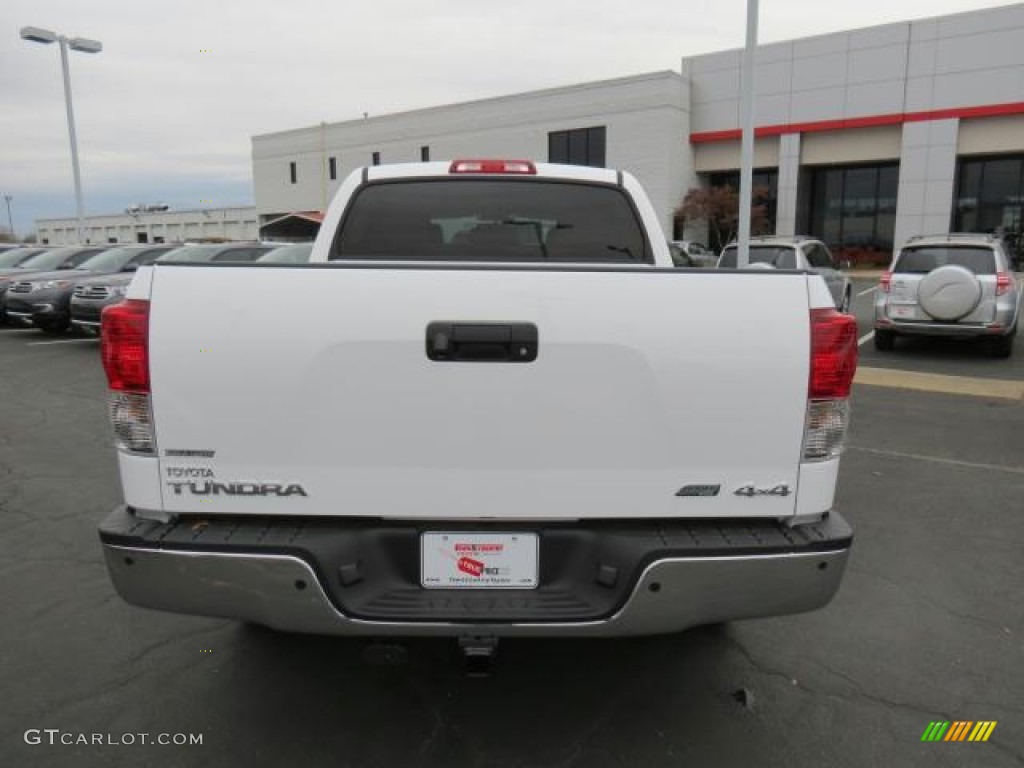 2013 Tundra Platinum CrewMax 4x4 - Super White / Red Rock photo #19