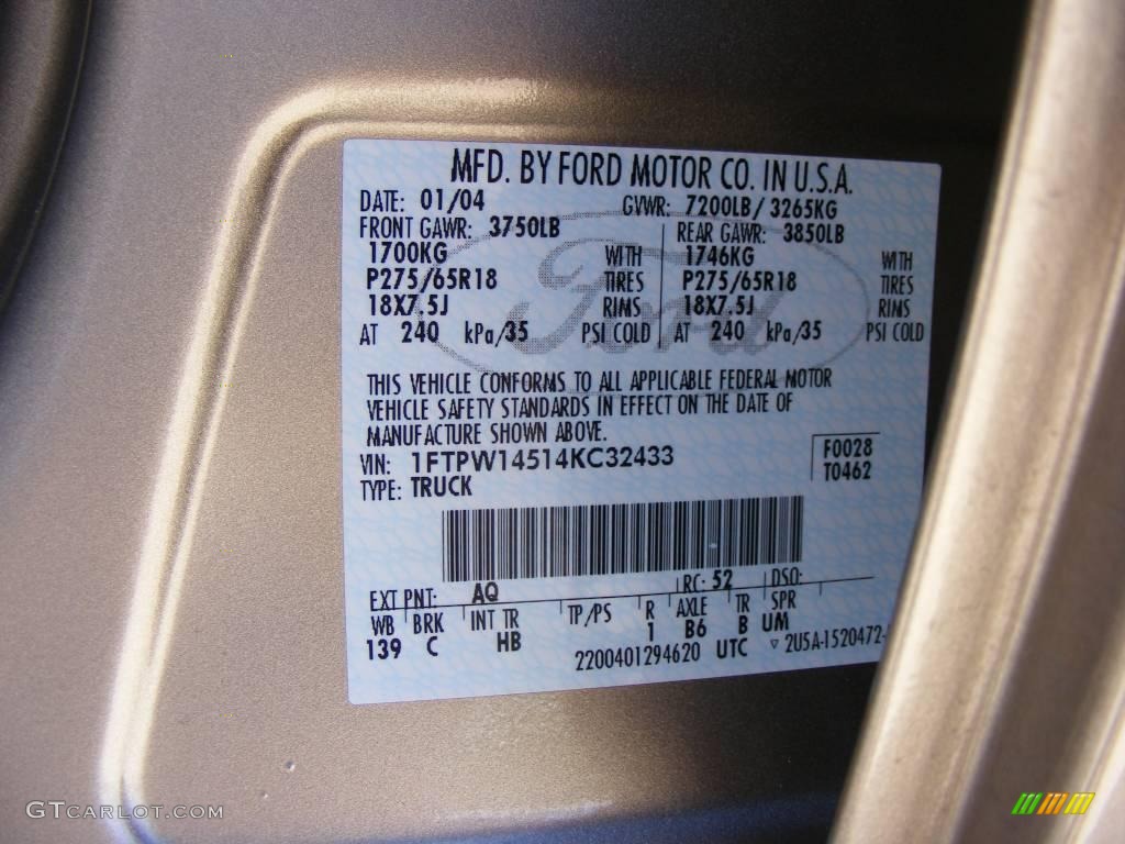 2004 F150 Lariat SuperCrew 4x4 - Arizona Beige Metallic / Black/Medium Flint photo #57