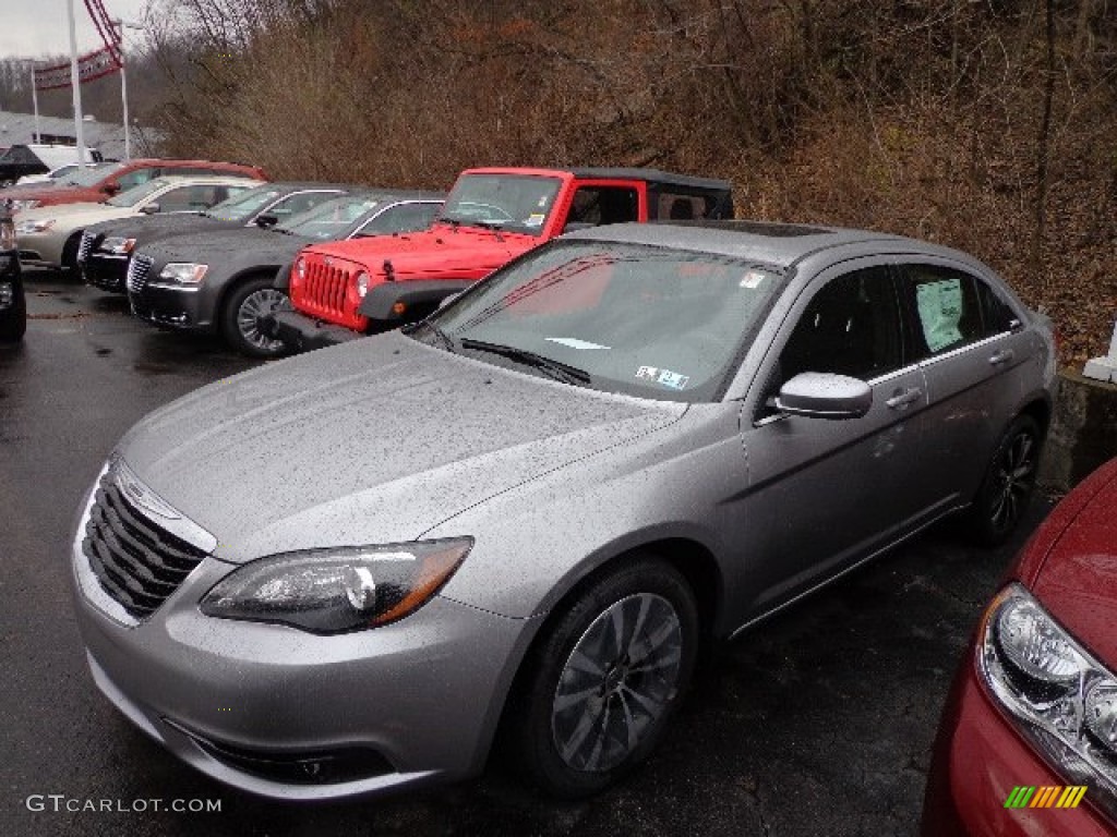 2013 200 S Sedan - Billet Silver Metallic / Black photo #1