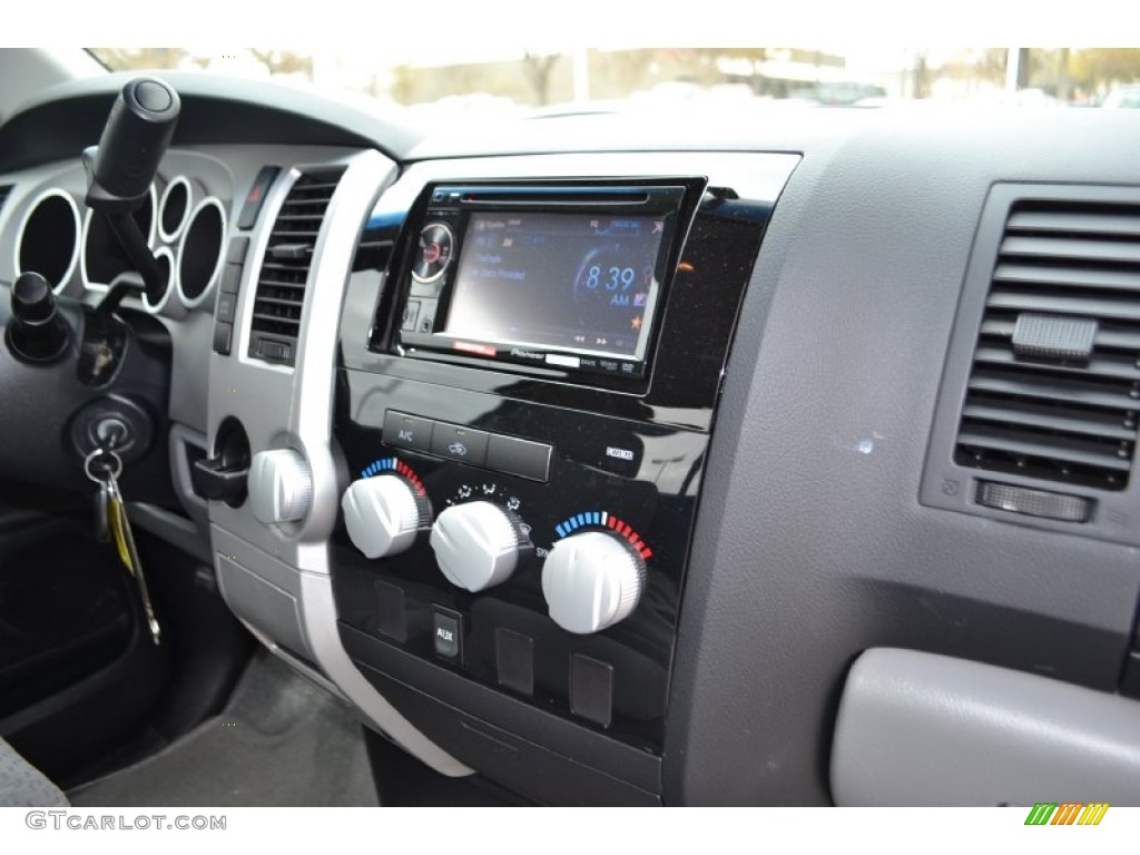 2007 Toyota Tundra SR5 Regular Cab Controls Photos