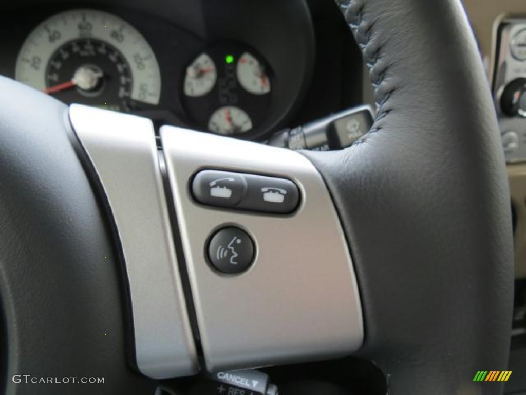 2013 Toyota FJ Cruiser 4WD Controls Photo #74093396