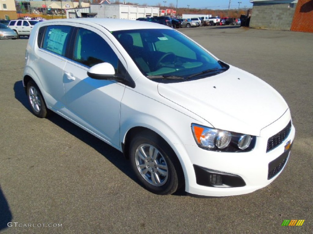 Summit White 2013 Chevrolet Sonic LT Hatch Exterior Photo #74096810