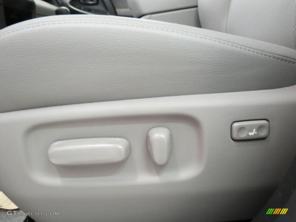 2012 RAV4 V6 Limited - Blizzard White Pearl / Sand Beige photo #9