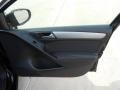 Black - Golf 4 Door TDI Photo No. 17