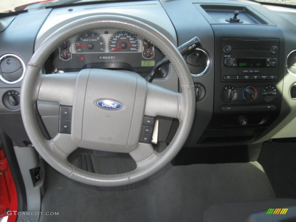 2006 F150 XLT SuperCab 4x4 - Bright Red / Medium/Dark Flint photo #9