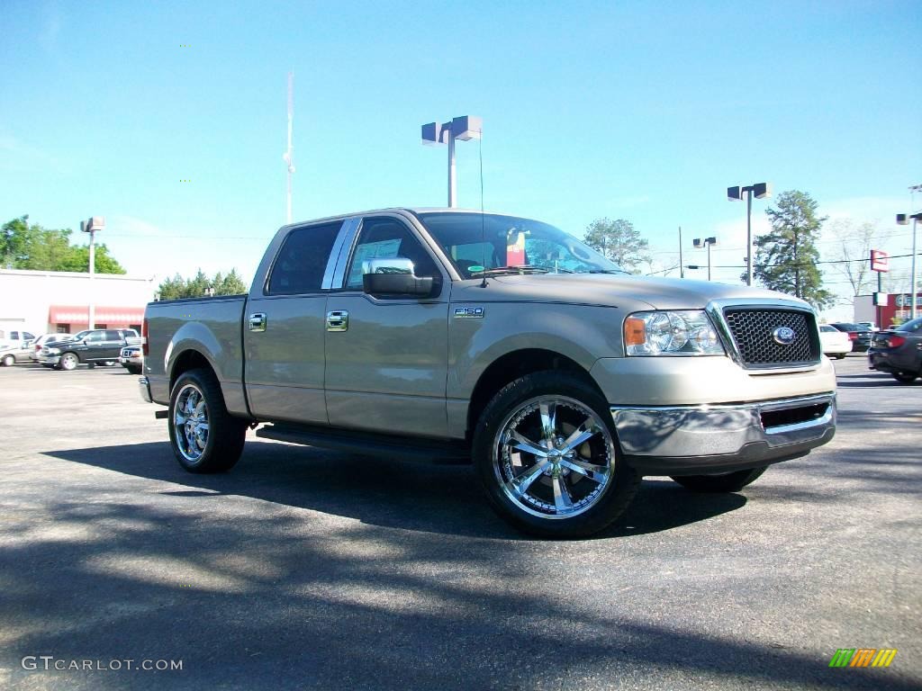 2008 F150 XLT SuperCrew - Pueblo Gold Metallic / Tan photo #1