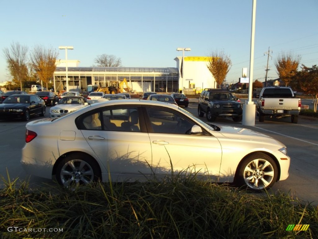 2013 3 Series 335i Sedan - Mineral White Metallic / Venetian Beige photo #6