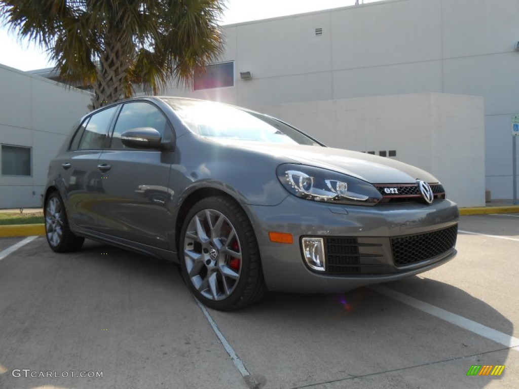 2013 GTI 4 Door - United Gray Metallic / Interlagos Plaid Cloth photo #1