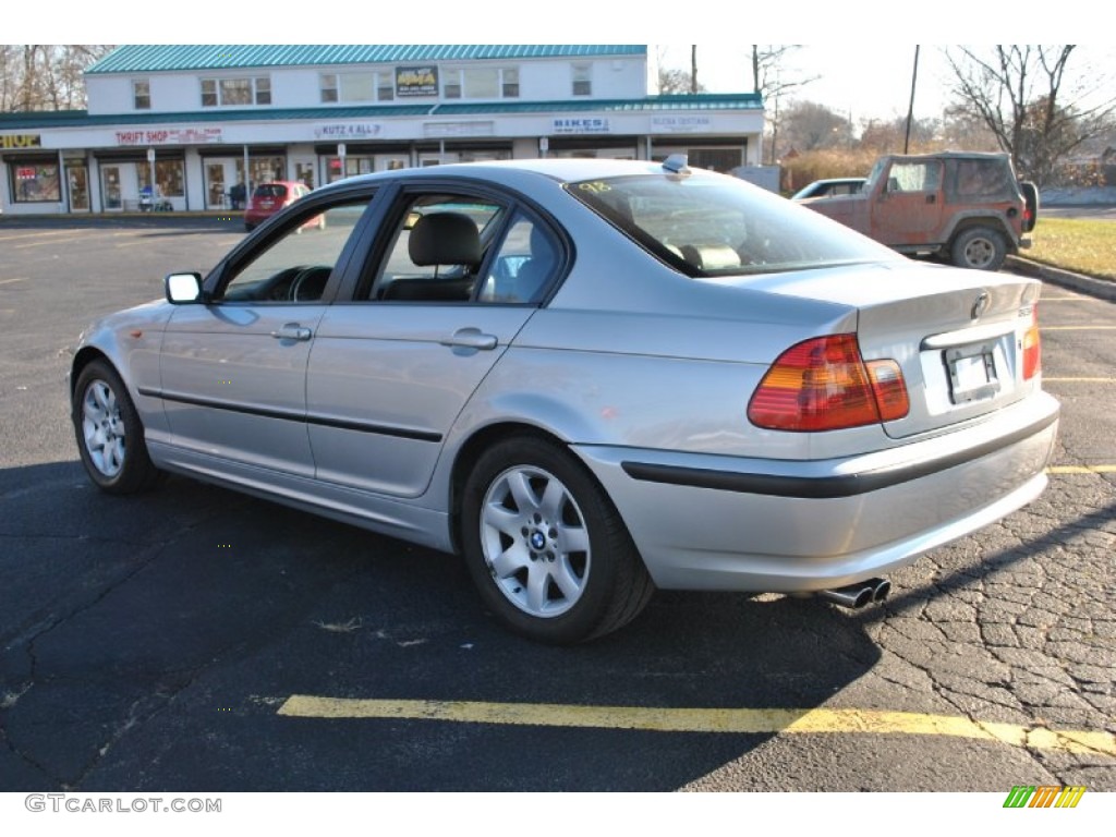 2004 3 Series 325i Sedan - Titanium Silver Metallic / Black photo #4
