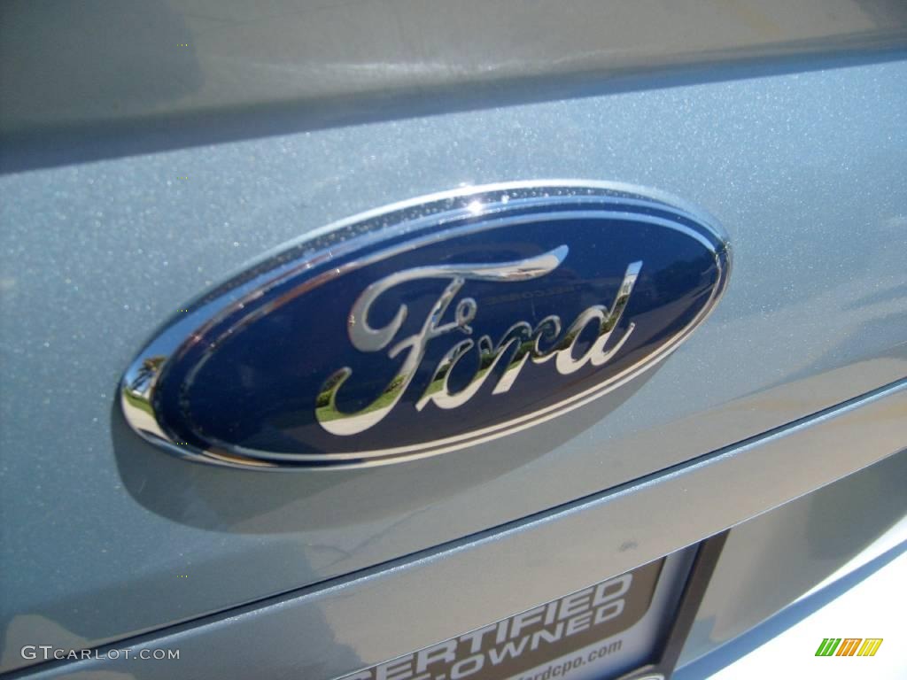 2008 Taurus SEL - Light Ice Blue Metallic / Camel photo #12