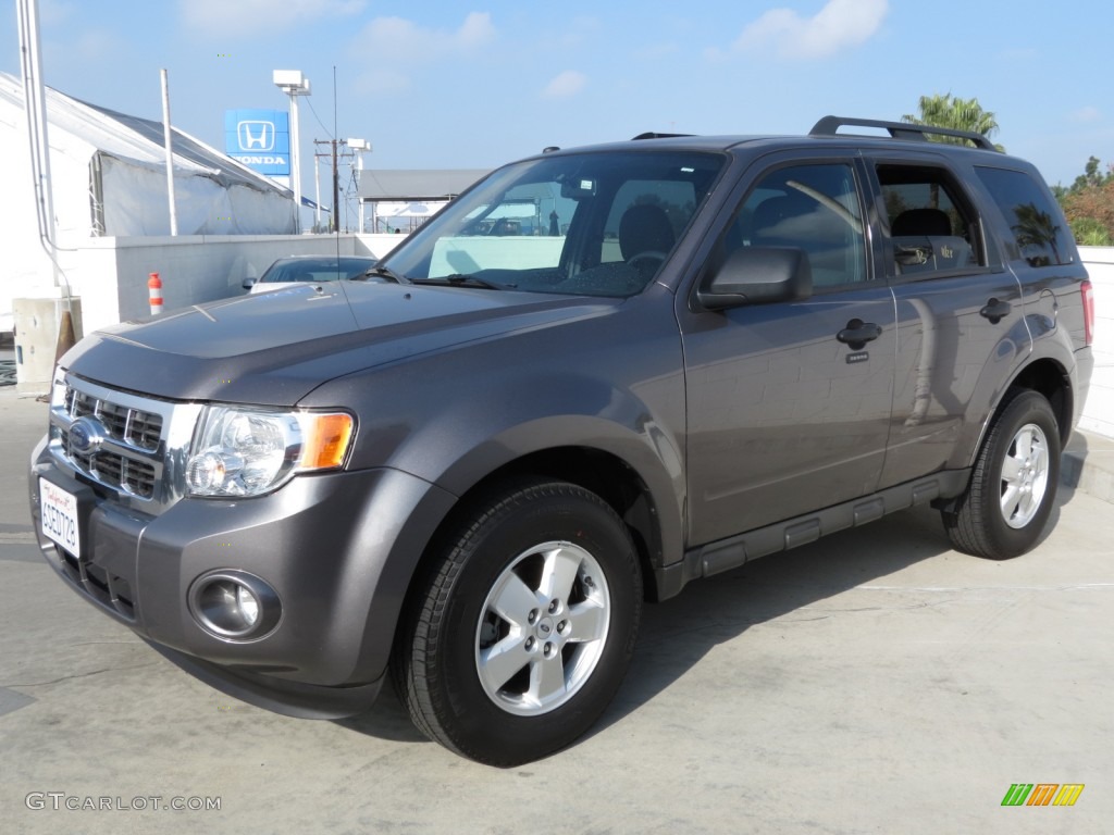 2009 Escape XLT V6 - Sterling Grey Metallic / Charcoal photo #6