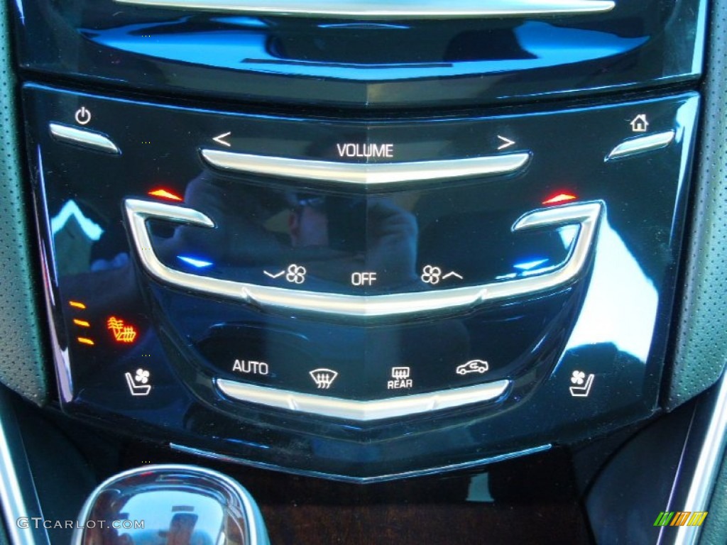 2013 Cadillac XTS Premium FWD Controls Photo #74107981