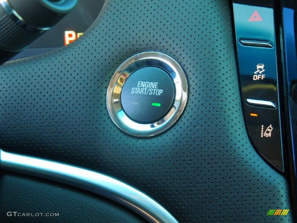 2013 Cadillac XTS Premium FWD Controls Photo #74108026