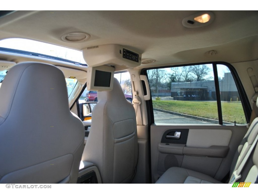 2003 Expedition Eddie Bauer 4x4 - Medium Wedgewood Blue Metallic / Medium Parchment photo #16