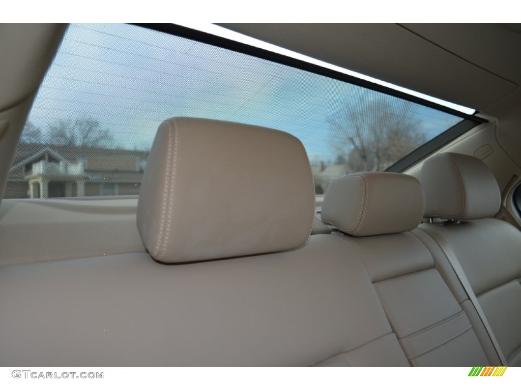 2010 E 350 4Matic Sedan - Arctic White / Almond Beige photo #25