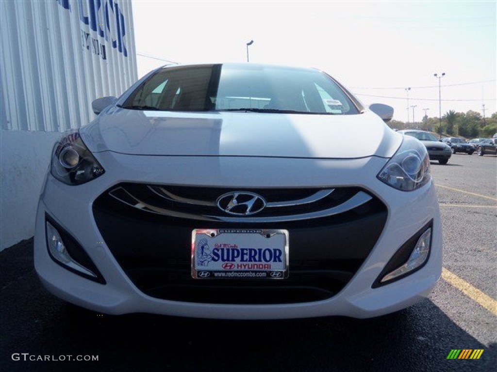 2013 Elantra GT - Monaco White / Beige photo #3