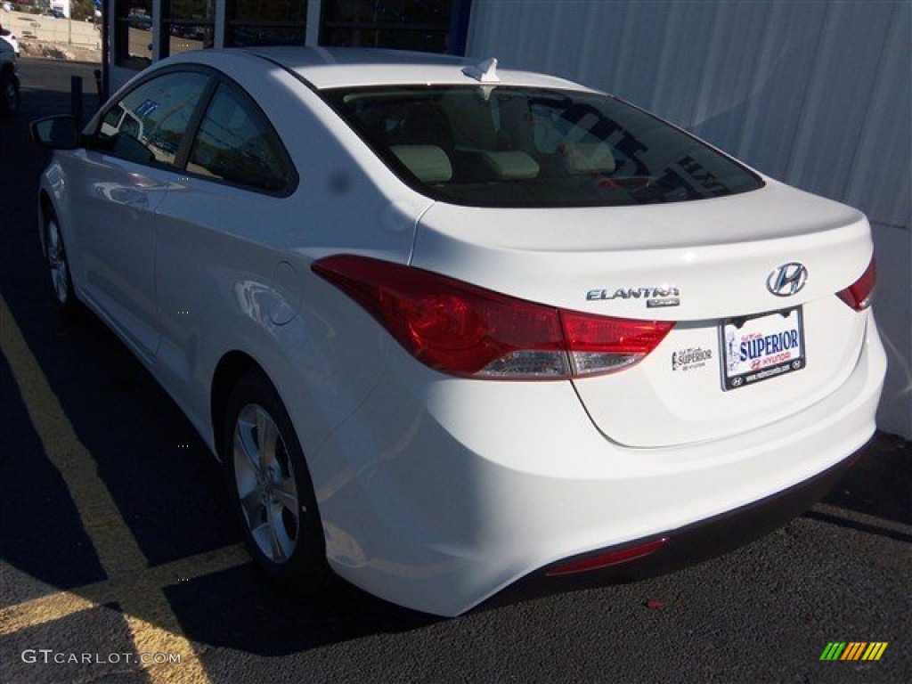 2013 Elantra Coupe GS - Monaco White / Gray photo #5