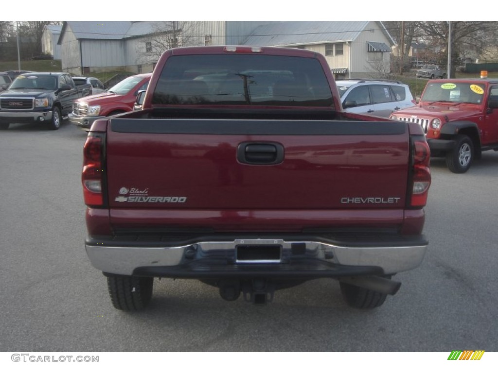 2004 Silverado 2500HD LS Extended Cab 4x4 - Sport Red Metallic / Dark Charcoal photo #3